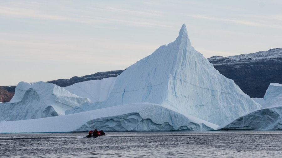 HDS15-19 Day 04 Day_4_Zodiac_SandraPetrowitz__DSC1484 -Oceanwide Expeditions.jpg