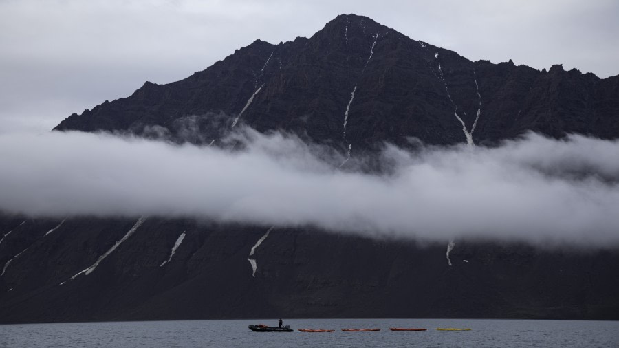 HDS15-19 Day 07 Kayaks -Oceanwide Expeditions.jpg