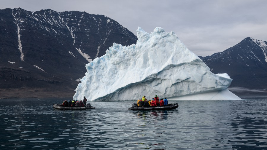 HDS15-19 Day 07 Day_7_TurnerIceberg_SandraPetrowitz__DSC4496 -Oceanwide Expeditions.jpg