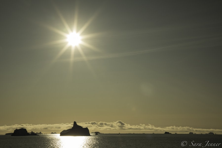 HDS15-19 Day 05 Icebergs 6 -Oceanwide Expeditions.jpg