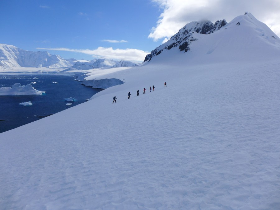 OTL21-19 Mountaineering Jabot peak Image Jonny baird - Oceanwide Expeditions.JPG