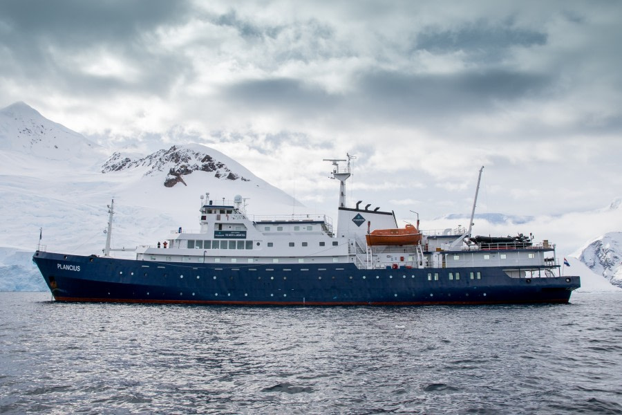 PLA22-19 Day 05, DanielHoehne (1)_ Oceanwide Expeditions.jpg