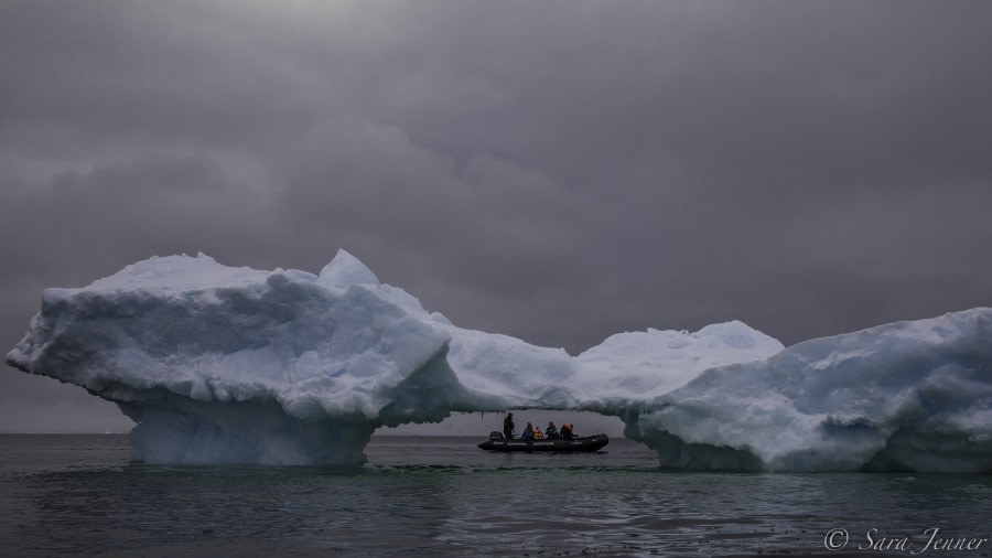 HDS25-19 DAY 04, Iceberg -Oceanwide Expeditions.jpg