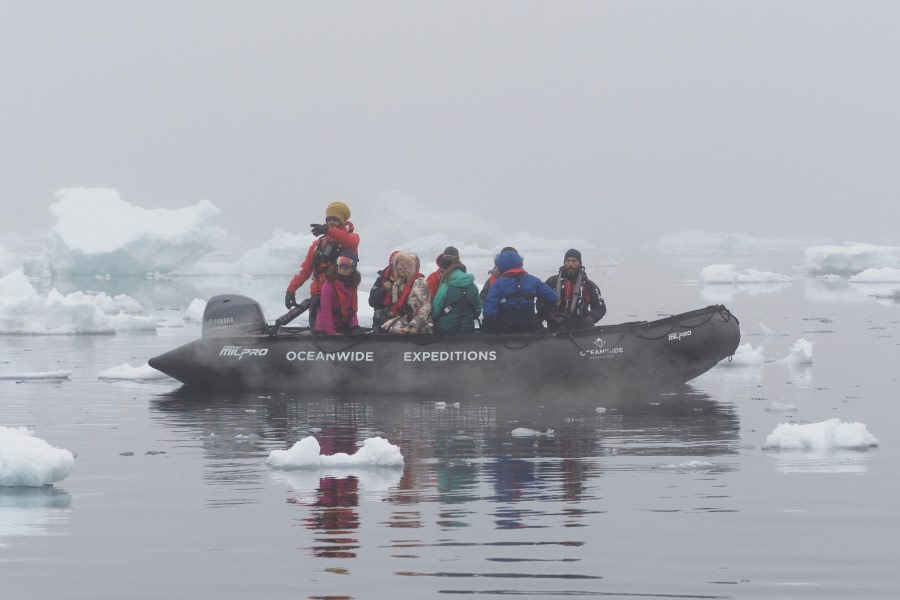 HDS26-19, DAY 04, ZodiacCruise_WeddellSea - Oceanwide Expeditions.jpg