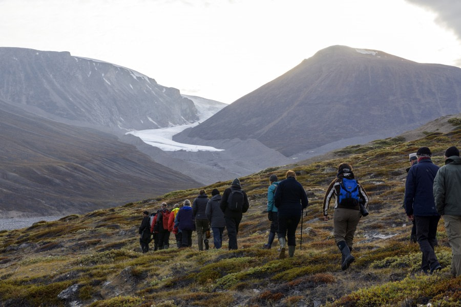 Noetheast Greenland hike © Olga Lartseva - Oceanwide Expeditions.jpg