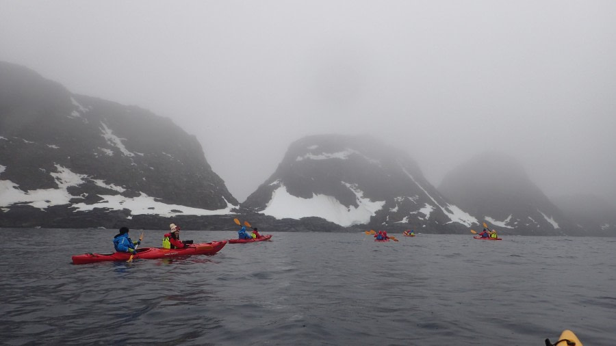 HDS26-19, DAY 05, KAYAK, Astrolab_Island - Oceanwide Expeditions.JPG