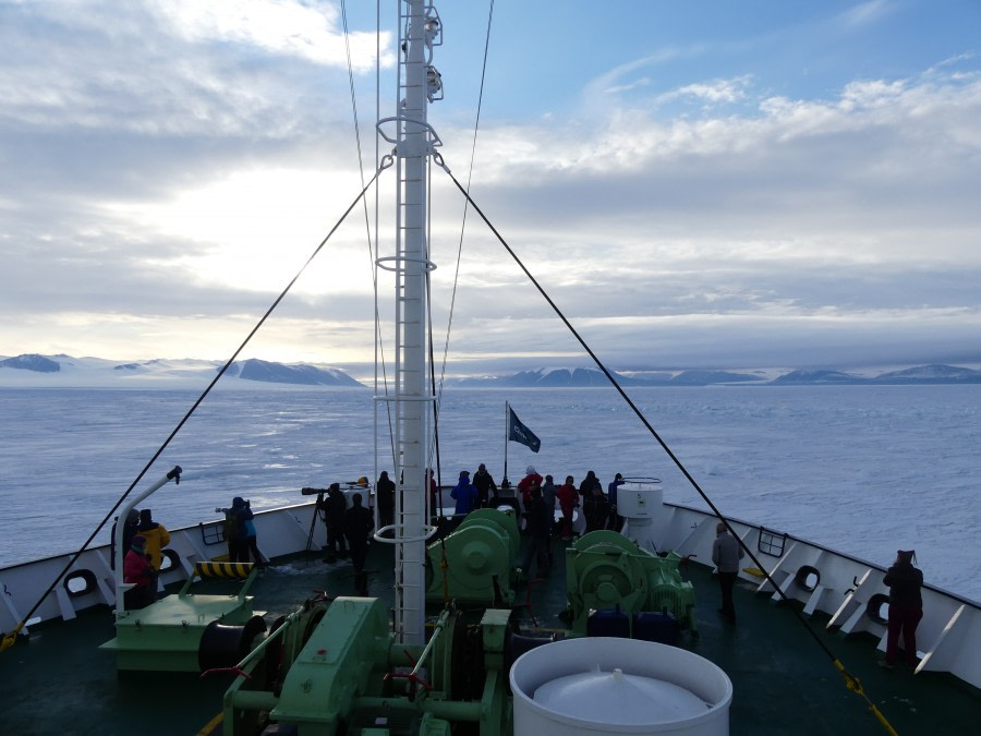 OTL27-20, In the ice, Victoria Salem -Oceanwide Expeditions.JPG