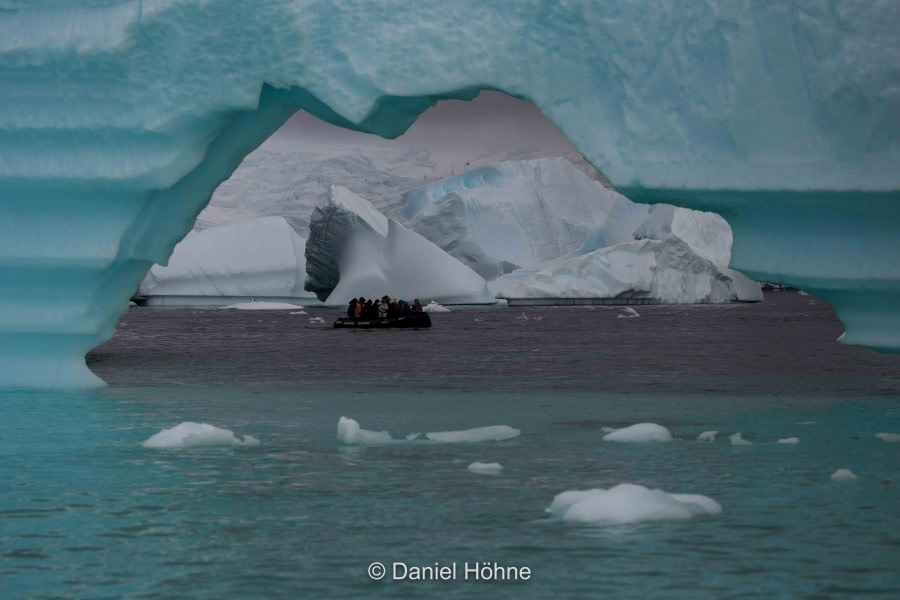 HDS30-20, DAY 04, 18 FEB 5D2A1740-2-DanielHoehne - Oceanwide Expeditions.jpg