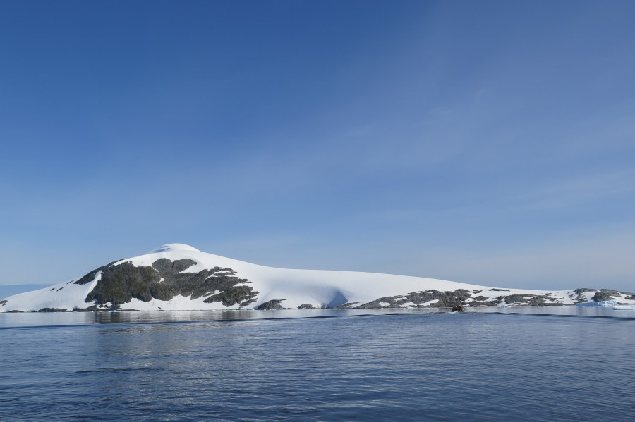 PLA31-20, Day 06, Lemaire_Petermann_Pleneau 02 Hovegaard Dave McKinley -Oceanwide Expeditions.jpg