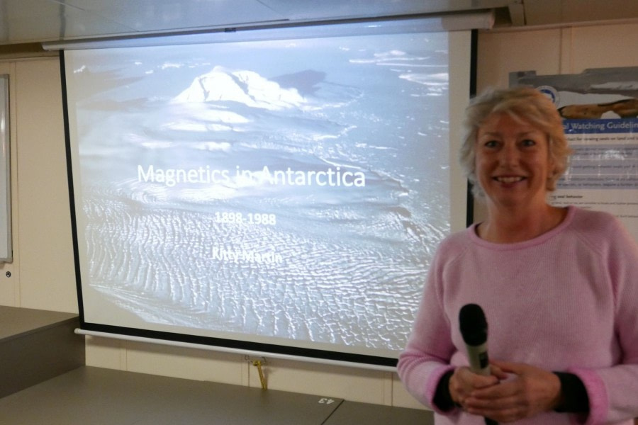 OTL28-20, 06 Mar, Kitty Martin presenting, Victoria Salem - Oceanwide Expeditions.JPG