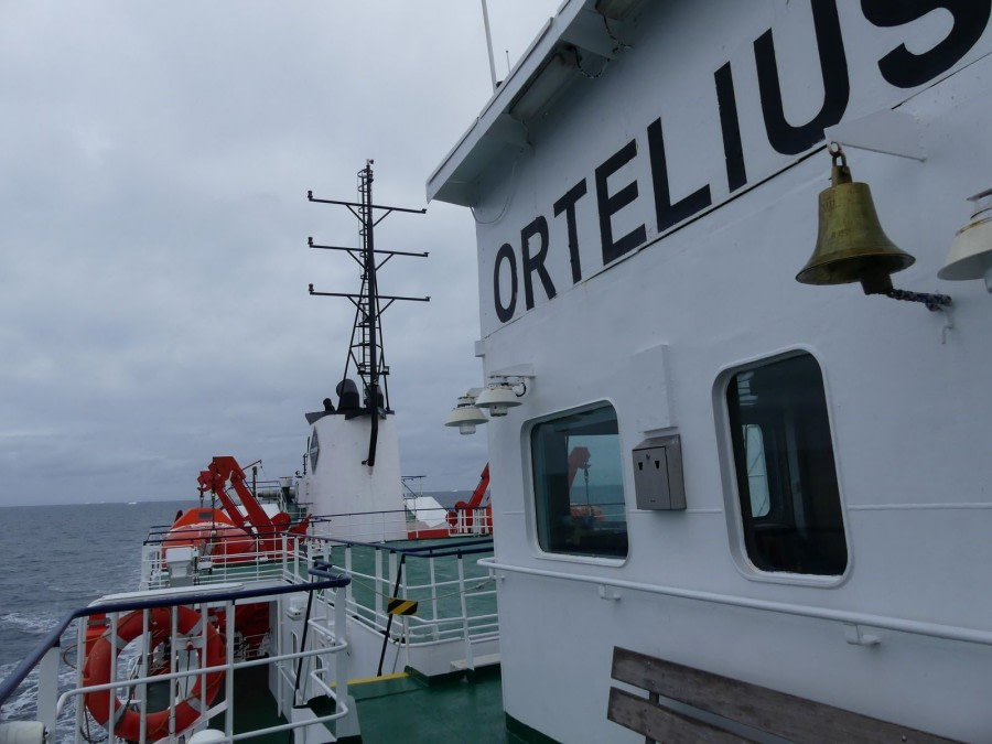 OTL28-20, 07 Mar, Ortelius Bridge wing, Victoria Salem - Oceanwide Expeditions.JPG