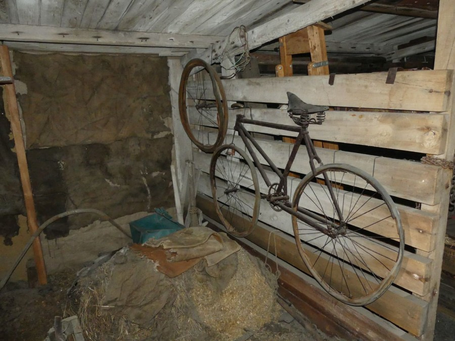 OTL28-20, 02 Mar, Bicycle in Cape Evans stables, Victoria Salem - Oceanwide Expeditions.JPG