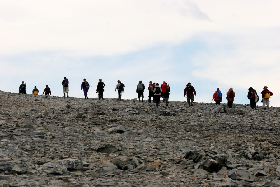 Antarctic hiking © Jan Bryde - Oceanwide Expeditions (1).jpg