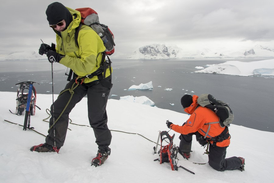 Mountaineering, Basecamp Antarctica © Folkert Lenz - Oceanwide Expeditions (6).jpg