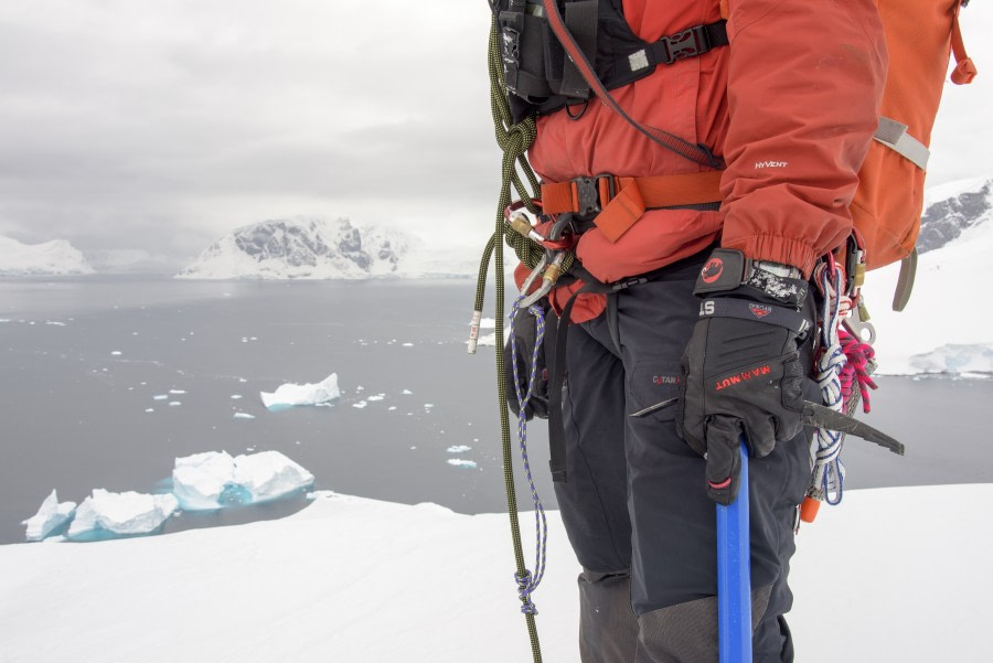 Mountaineering, Basecamp Antarctica © Folkert Lenz - Oceanwide Expeditions (13).jpg