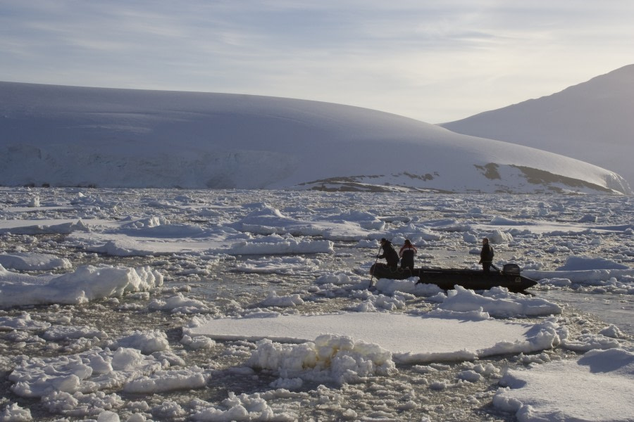 Zodiac cruising in Antarctica © Arjen Drost, Natureview - Oceanwide Expeditions.jpg