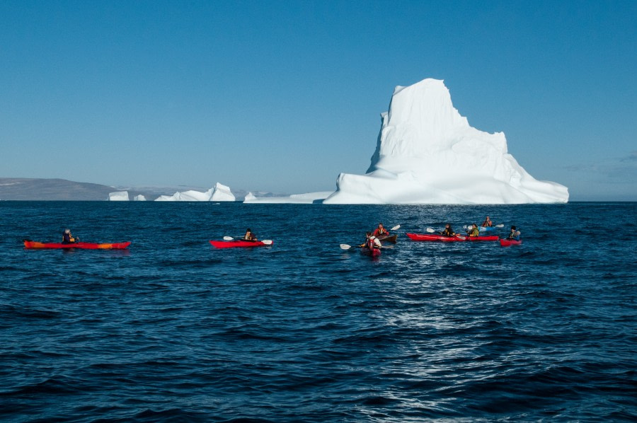 Greenland kayaking © Sandra Petrowitz - Oceanwide Expeditions (54).jpg