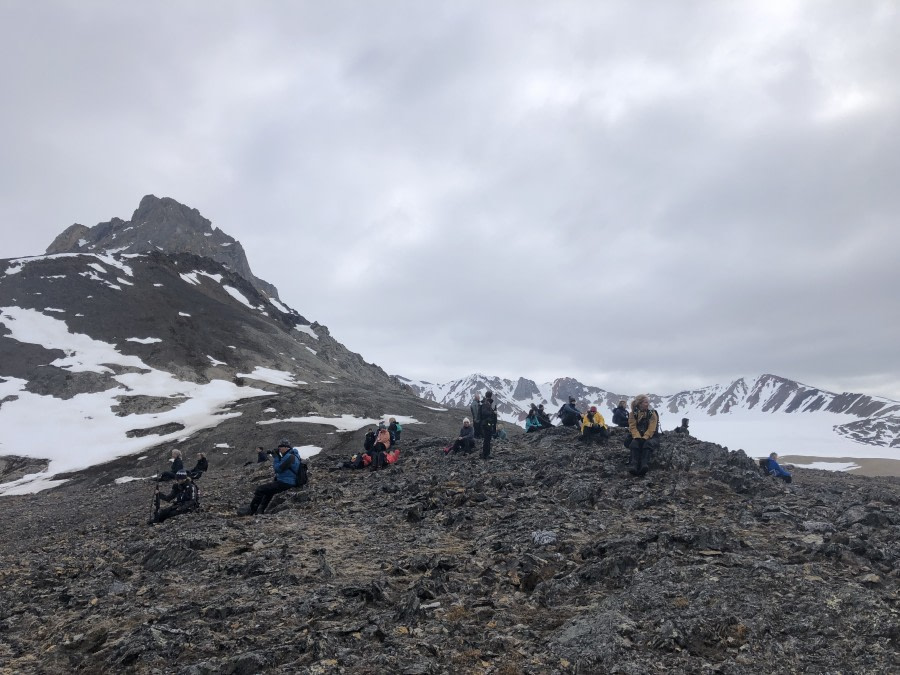 OTL04-22, Day 2, Tinayrebukta © Christophe Gouraud - Oceanwide Expeditions (5).JPG