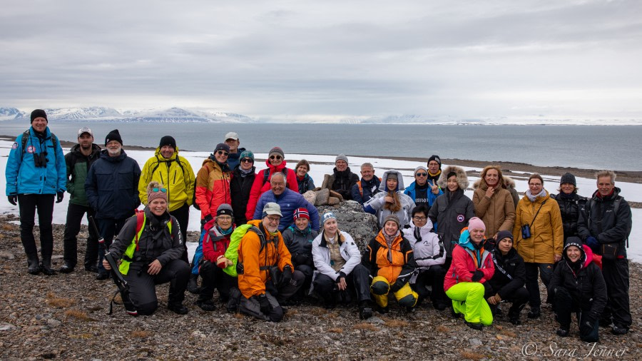 HDS04-22, Day 4, Long hike, guest group photo © Sara Jenner - Oceanwide Expeditions.jpg