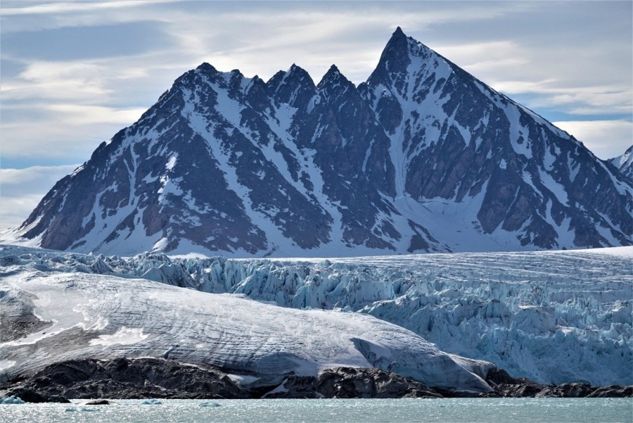 Smeerenburg glacier and Smeerenburg Landing