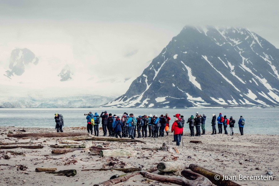 OTL06-22, Day 3, _Q9A5426 © Juan Martin Berenstein - Oceanwide Expeditions.jpg