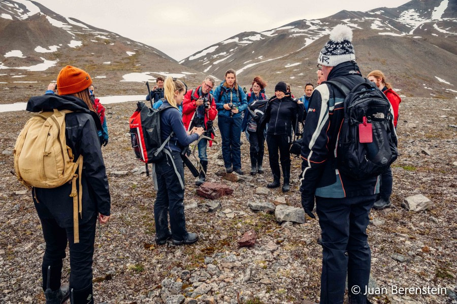 OTL06-22, Day 5, _Q9A5983 © Juan Martin Berenstein - Oceanwide Expeditions.jpg