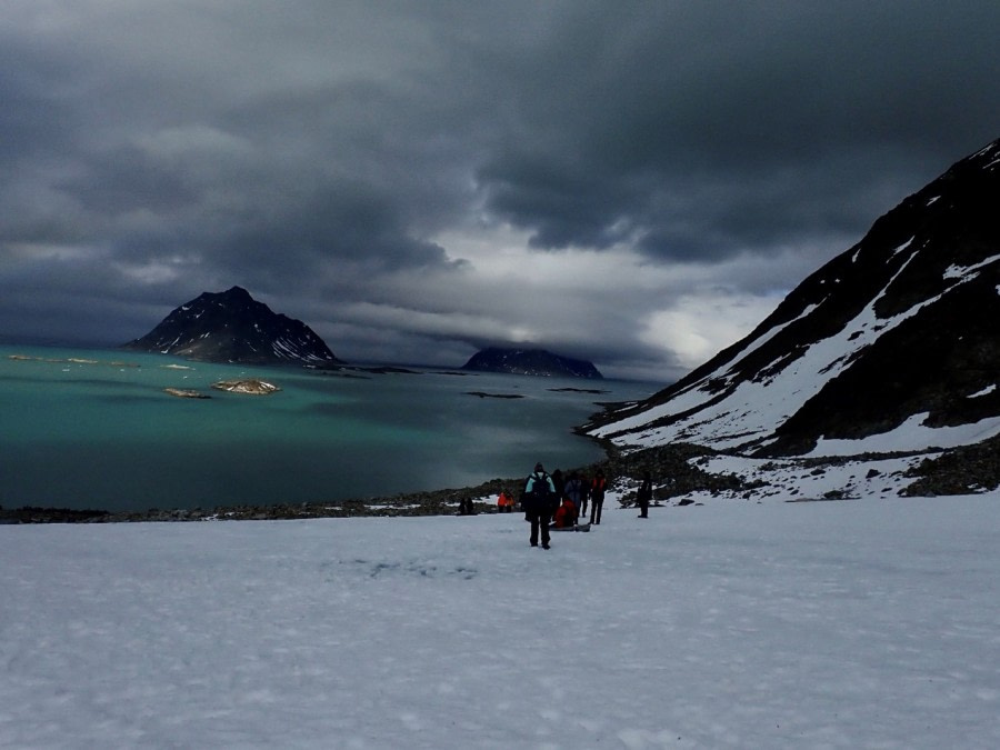 PLA06-22, Day 3, Svitjodbreen glacier hike, Fuglefjord © Unknown Photographer - Oceanwide Expeditions.jpg