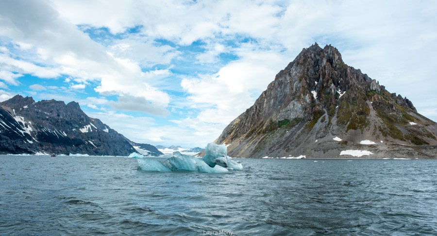 HDS07-22, Day 8, Burgerbukta © Laura Mony - Oceanwide Expeditions (5).jpg