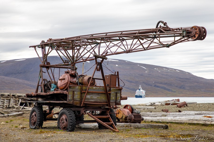 Skansbukta and Colesbukta