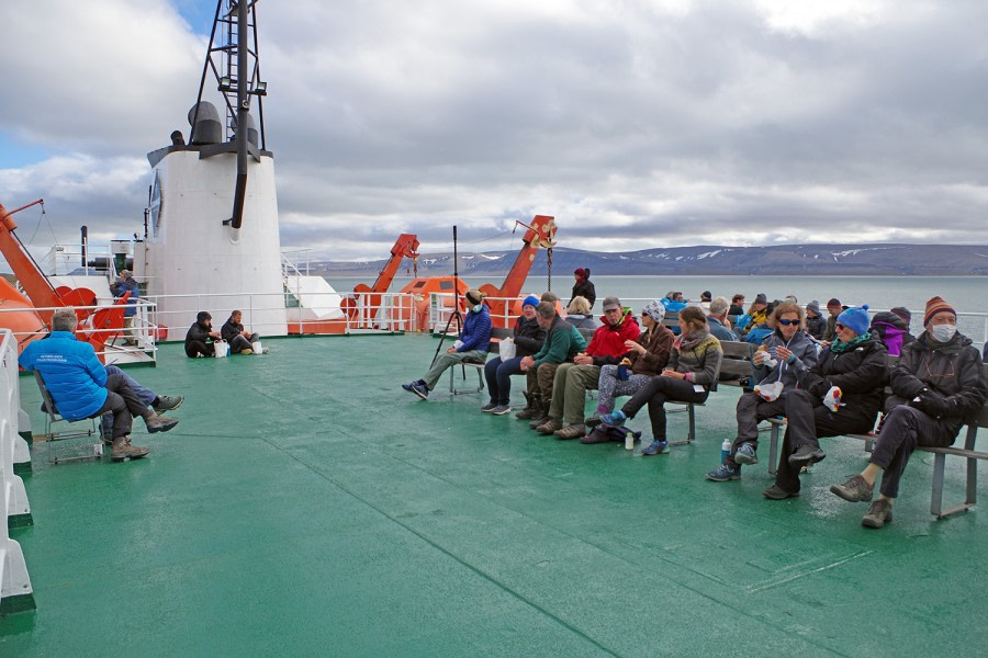 OTL08-22, Day 6, Day 6_packed lunch on deck_Michelle van Dijk.jpg