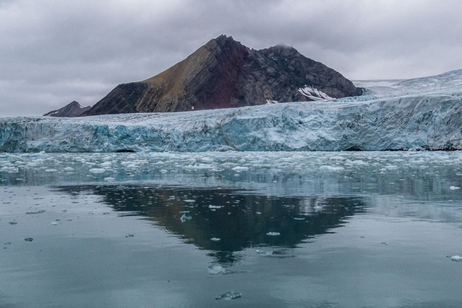 Samarinbukta and Samarinbreen