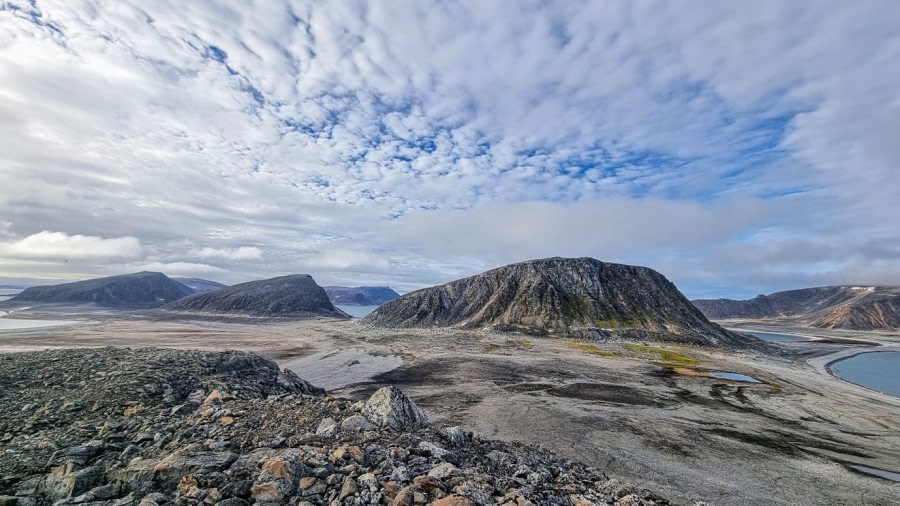 Phippsøya and Karl XII