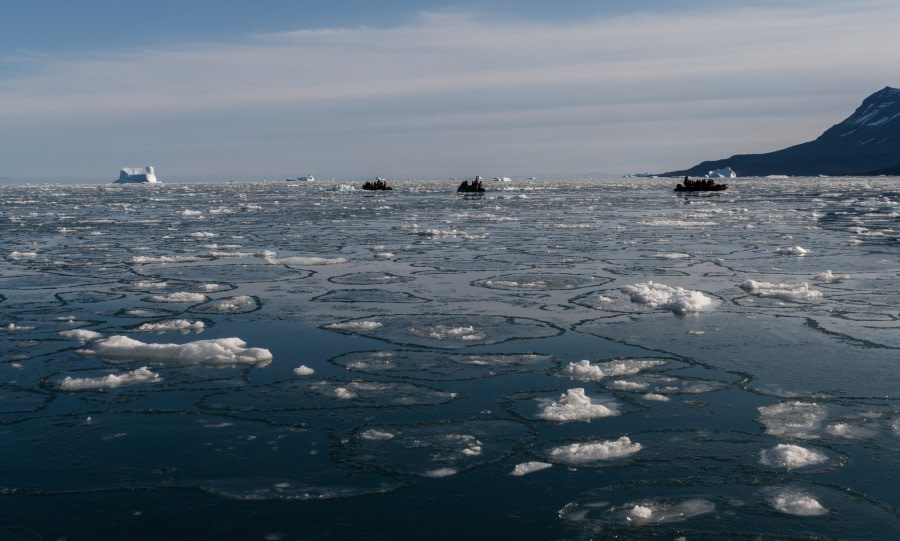 OTL14-22, Day 3, 20220911_Katja Riedel_P2990183 © Katja Riedel - Oceanwide Expeditions.jpg