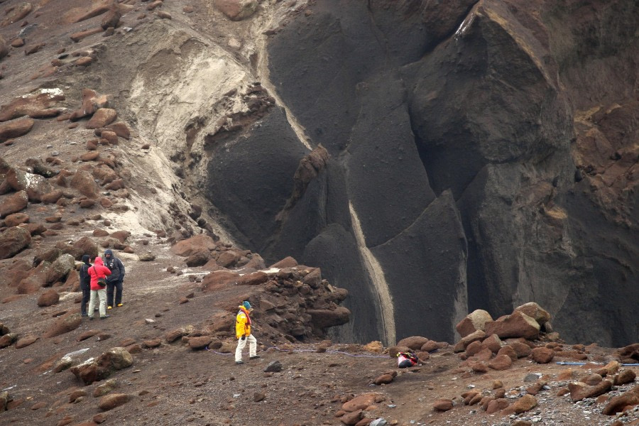 OTL22-22, Day 8, DeceptionIsland_WhalersBay (10) © Regis Perdriat - Oceanwide Expeditions.jpg