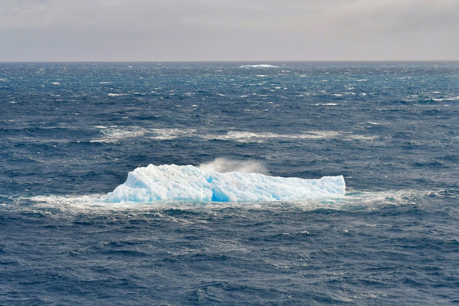 OTL22-22, Day 7, Rough sea and ice © Hazel Pittwood - Oceanwide Expeditions.jpg