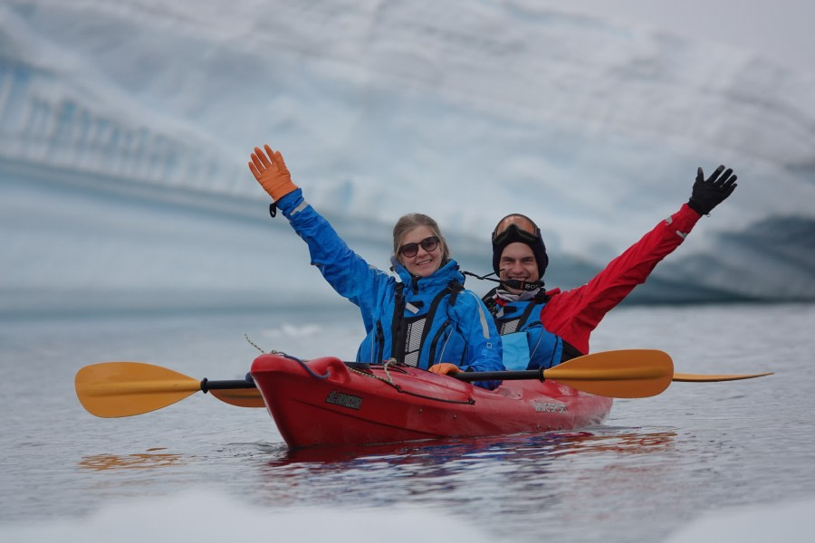 HDS24-22, Kayaking 19 Dec PM-1 © Unknown Photographer - Oceanwide Expeditions.JPG