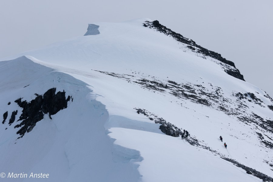 HDS25-23, Day 10, Spigot mountaineers 095A4690 © Martin Anstee - Oceanwide Expeditions.jpg