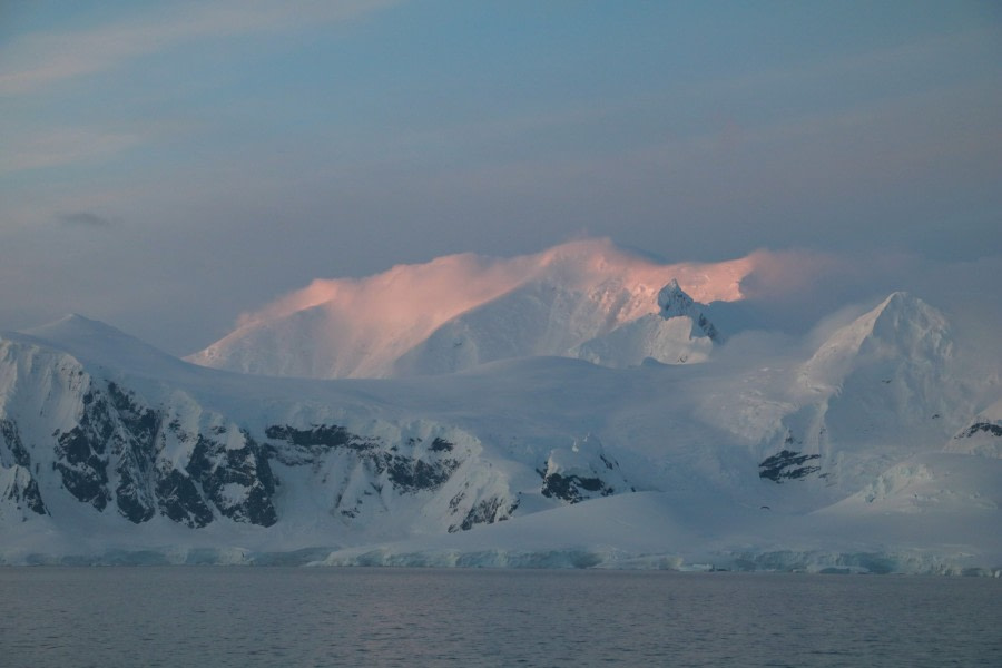 PLA26-23, IMG_6404 © Christiaan Luteijn - Oceanwide Expeditions.JPG