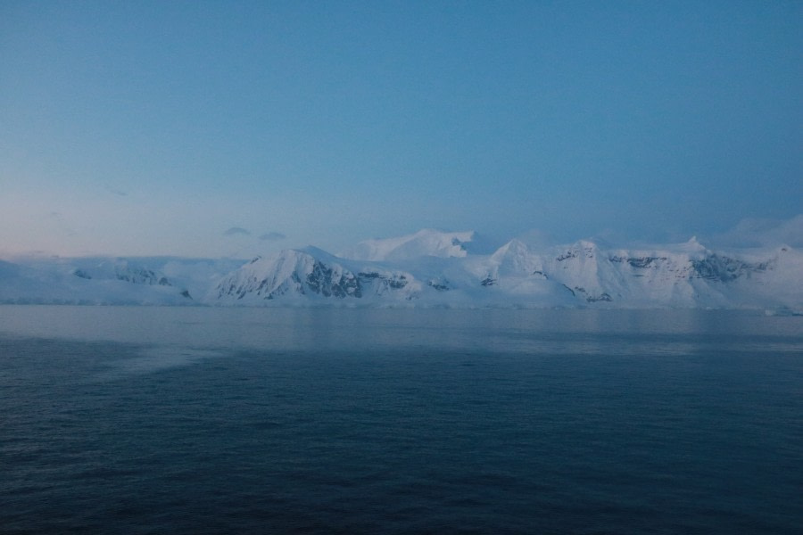 PLA26-23, IMG_6422 © Christiaan Luteijn - Oceanwide Expeditions.JPG