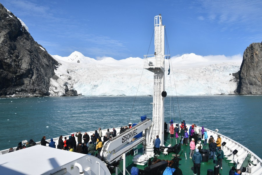 At sea and Elephant Island