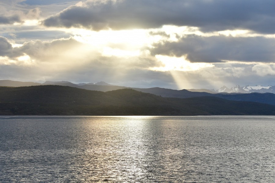 OTL27-23, Day 1, Beagle Channel sunbeams - Hazel Pittwood © Hazel Pittwood - Oceanwide Expeditions.JPG