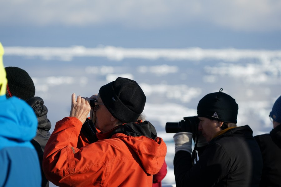 OTL27-23, Day 10, Guests5 © Unknown photographer - Oceanwide Expeditions.JPG