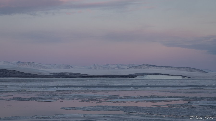 OTL28-23, Day 13, Dry Valleys sunrise © Sara Jenner - Oceanwide Expeditions.jpg