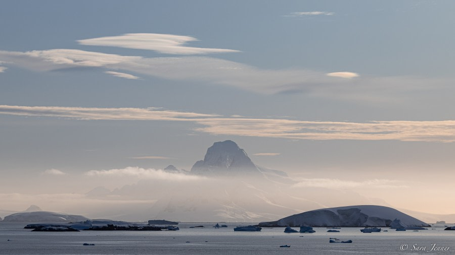 OTL28-23, Day 28, sunrise 2 © Sara Jenner - Oceanwide Expeditions.jpg