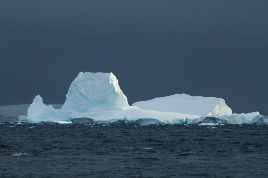 Lemaire Channel, Port Charcot & Pleneau Island