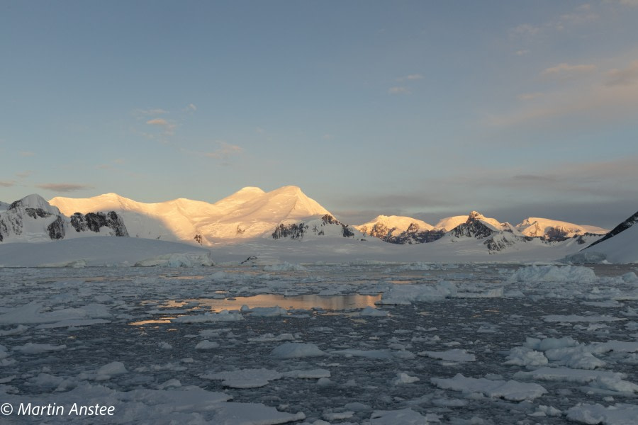 PLA32A23, Day 7, BZ2A1127 © Martin Anstee - Oceanwide Expeditions.jpg