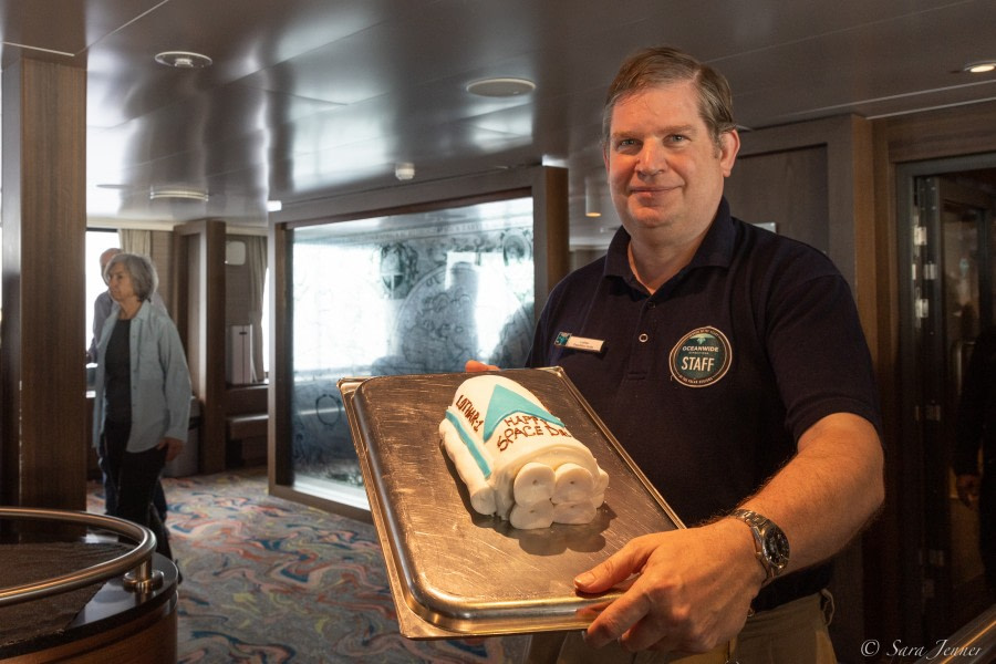 HDS34-23, Day 17, Space day cake 1 © Sara Jenner - Oceanwide Expeditions.jpg