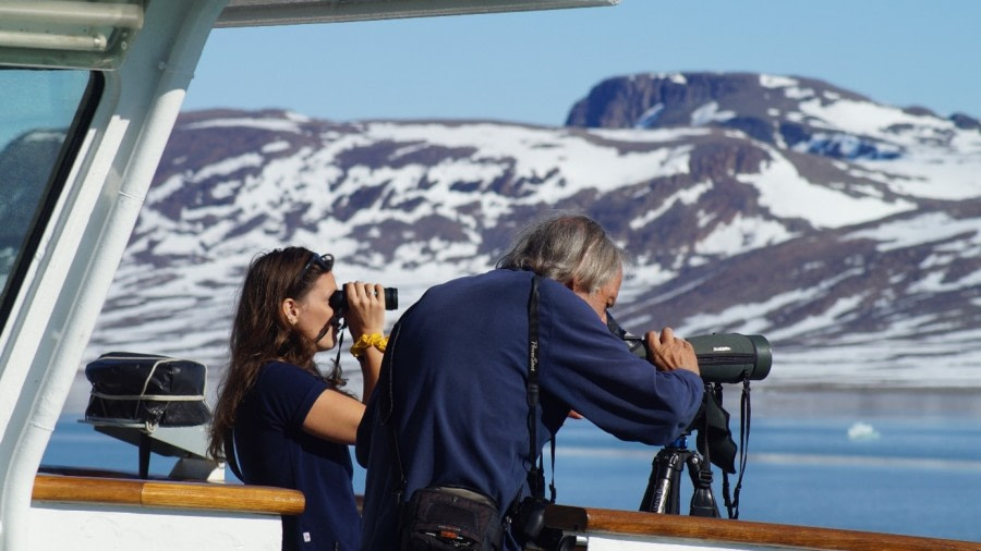 PLA06-23, Day 6, On the lookout © Unknown photographer - Oceanwide Expeditions.jpg