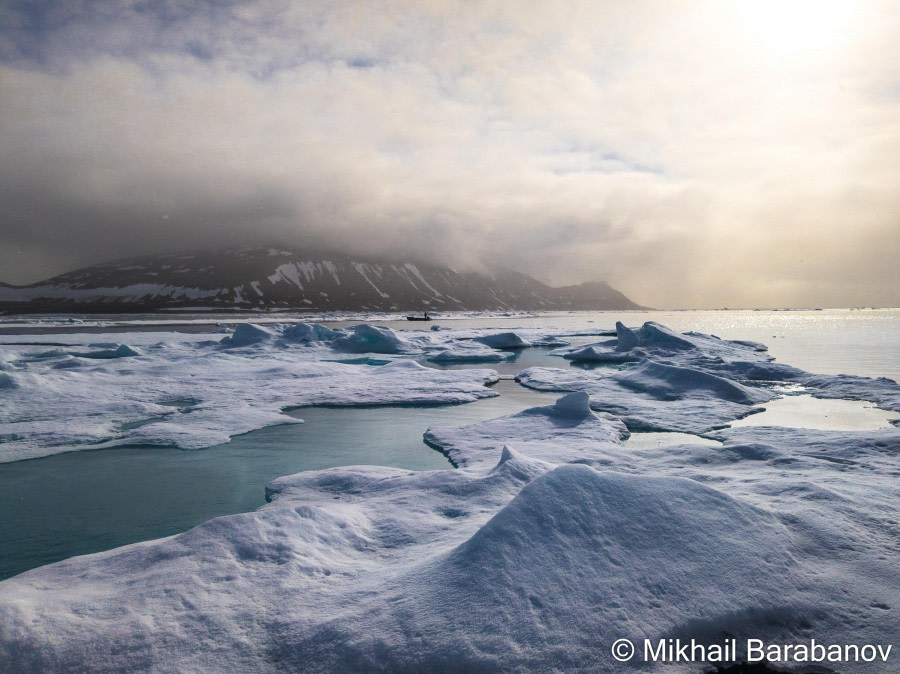 HDS09-23, Day 6, 02422-2 © Mikhail Barabanov - Oceanwide Expeditions.jpg