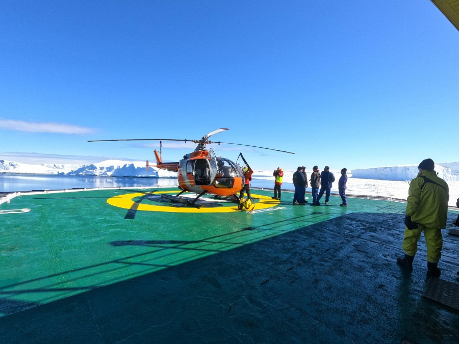 OTL22-23, Day 5, Helicopter © Unknown photographer - Oceanwide Expeditions.jpg